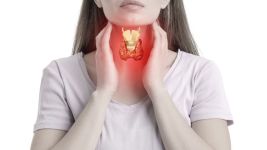 Vodič kroz hiperplaziju štitne žlezde: uzroci, simptomi i lečenje